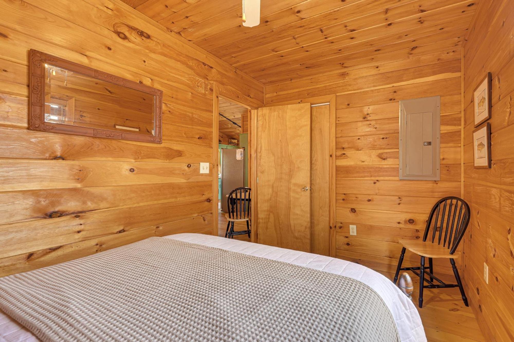Cozy Cabin In Private Location With Hot Tub And Grill! Blue Ridge Eksteriør billede
