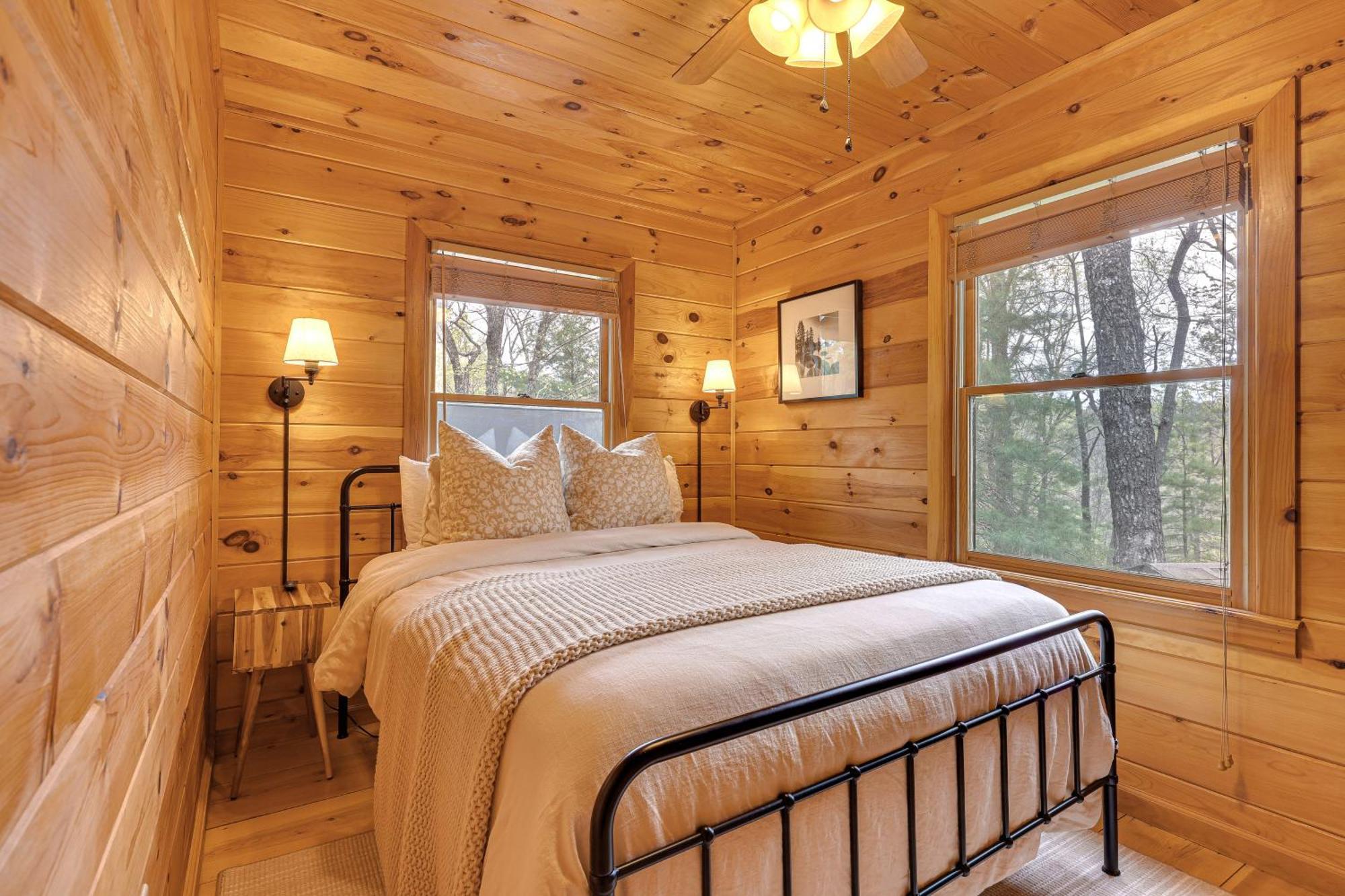 Cozy Cabin In Private Location With Hot Tub And Grill! Blue Ridge Eksteriør billede