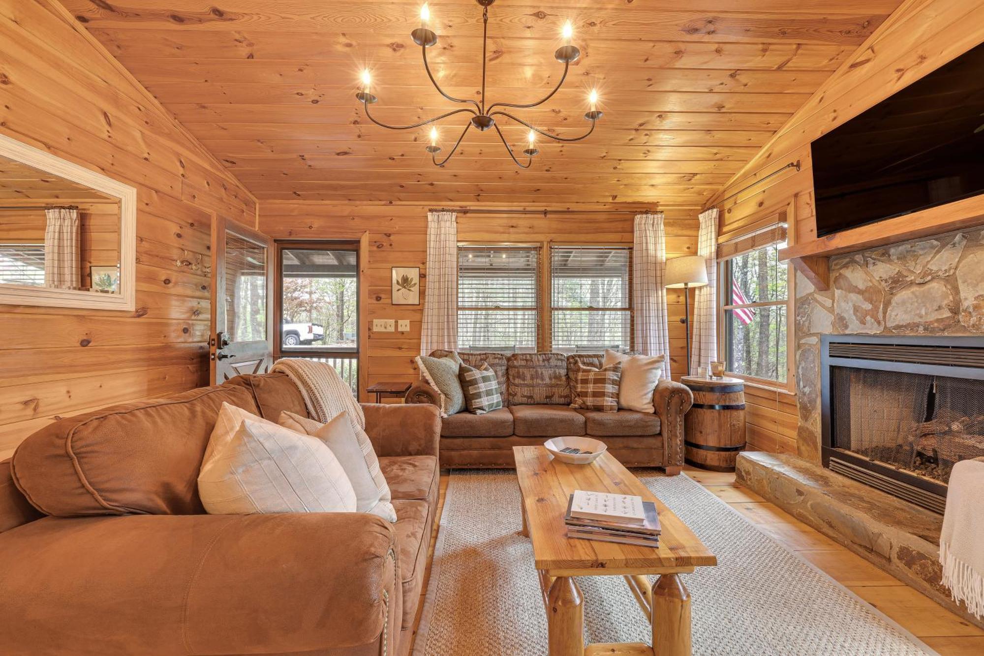 Cozy Cabin In Private Location With Hot Tub And Grill! Blue Ridge Eksteriør billede
