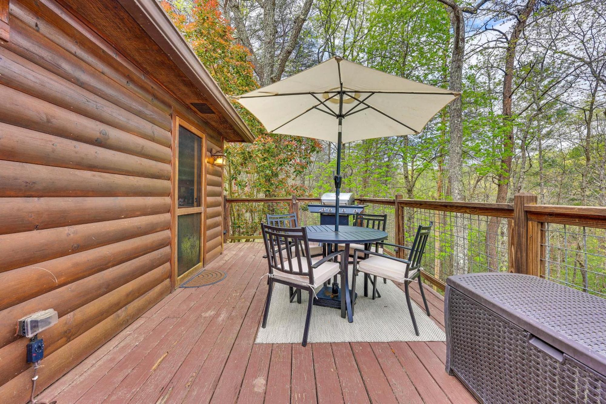 Cozy Cabin In Private Location With Hot Tub And Grill! Blue Ridge Eksteriør billede