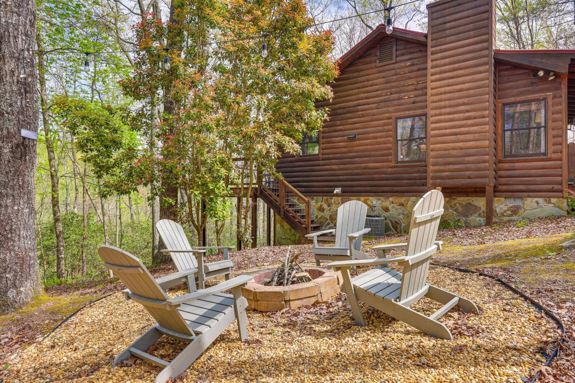 Cozy Cabin In Private Location With Hot Tub And Grill! Blue Ridge Eksteriør billede